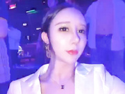 韵味、娇声欲滴TS王可心，妖媚地妖声令大屌哥猛猛操向妖穴，好想要 快一点快一点~~啊 ~摁~啊，用力操我！